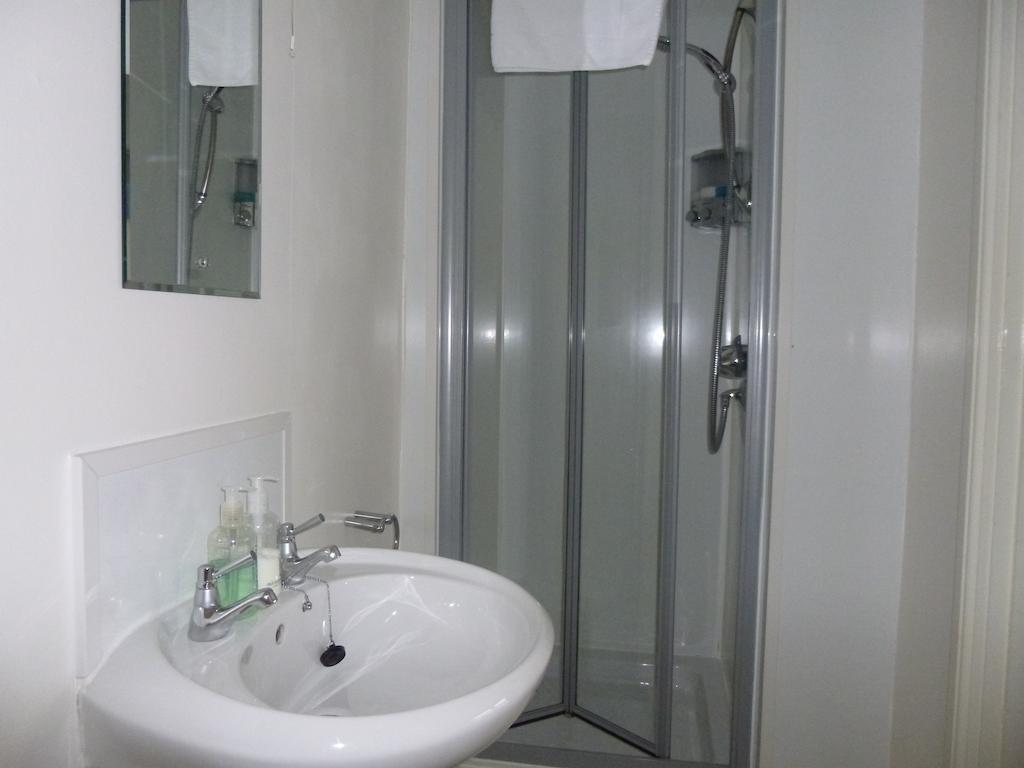 קזיק Damson Lodge מראה חיצוני תמונה