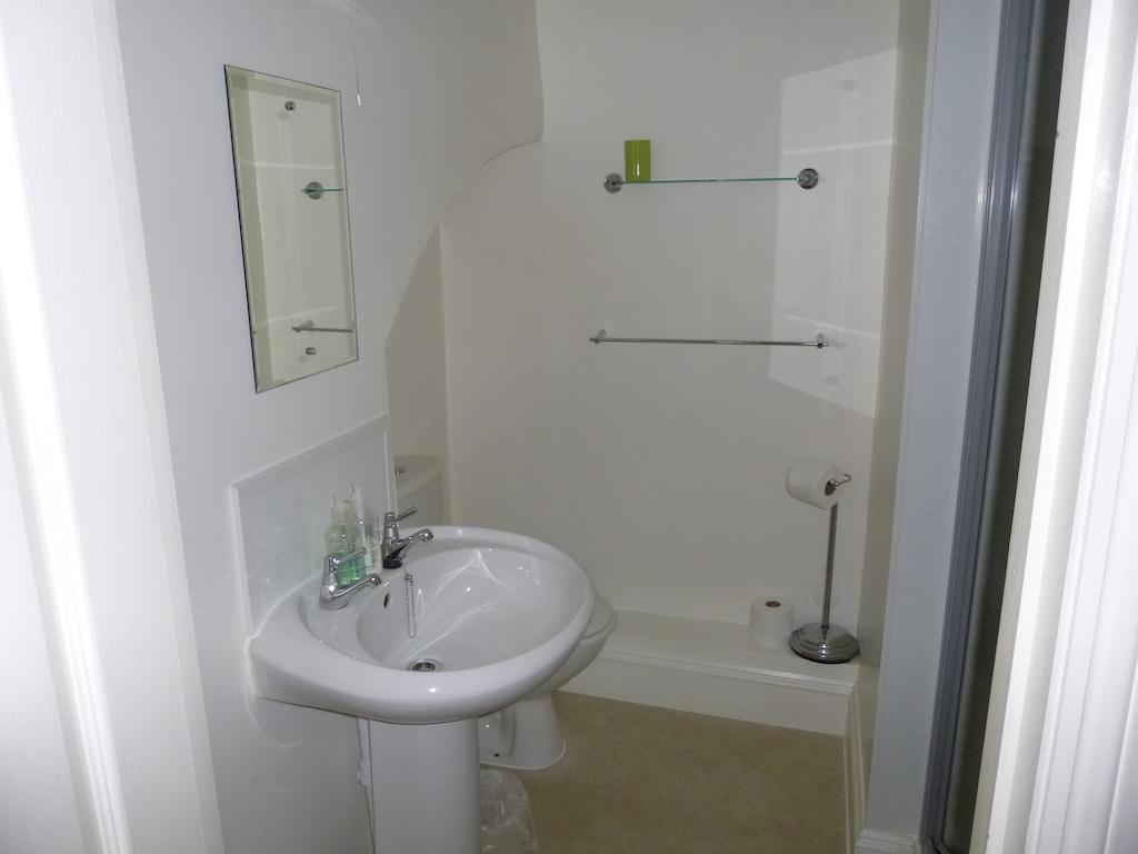 קזיק Damson Lodge חדר תמונה